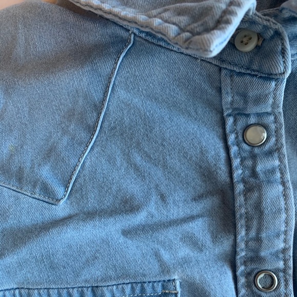 Levi Strauss Pearl snap button down shirt - Picture 6 of 6